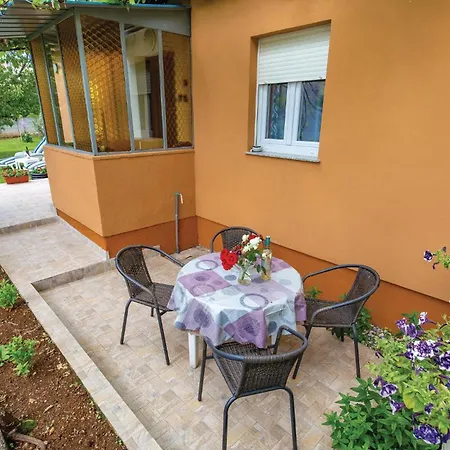 아파트 Cozy In With House A Panoramic View 리예카